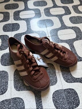 adidas Women’s Brown Sneakers with Cream Stripes